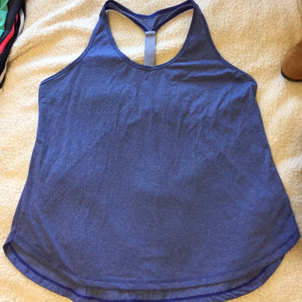 Semi-fitted Workout Tank